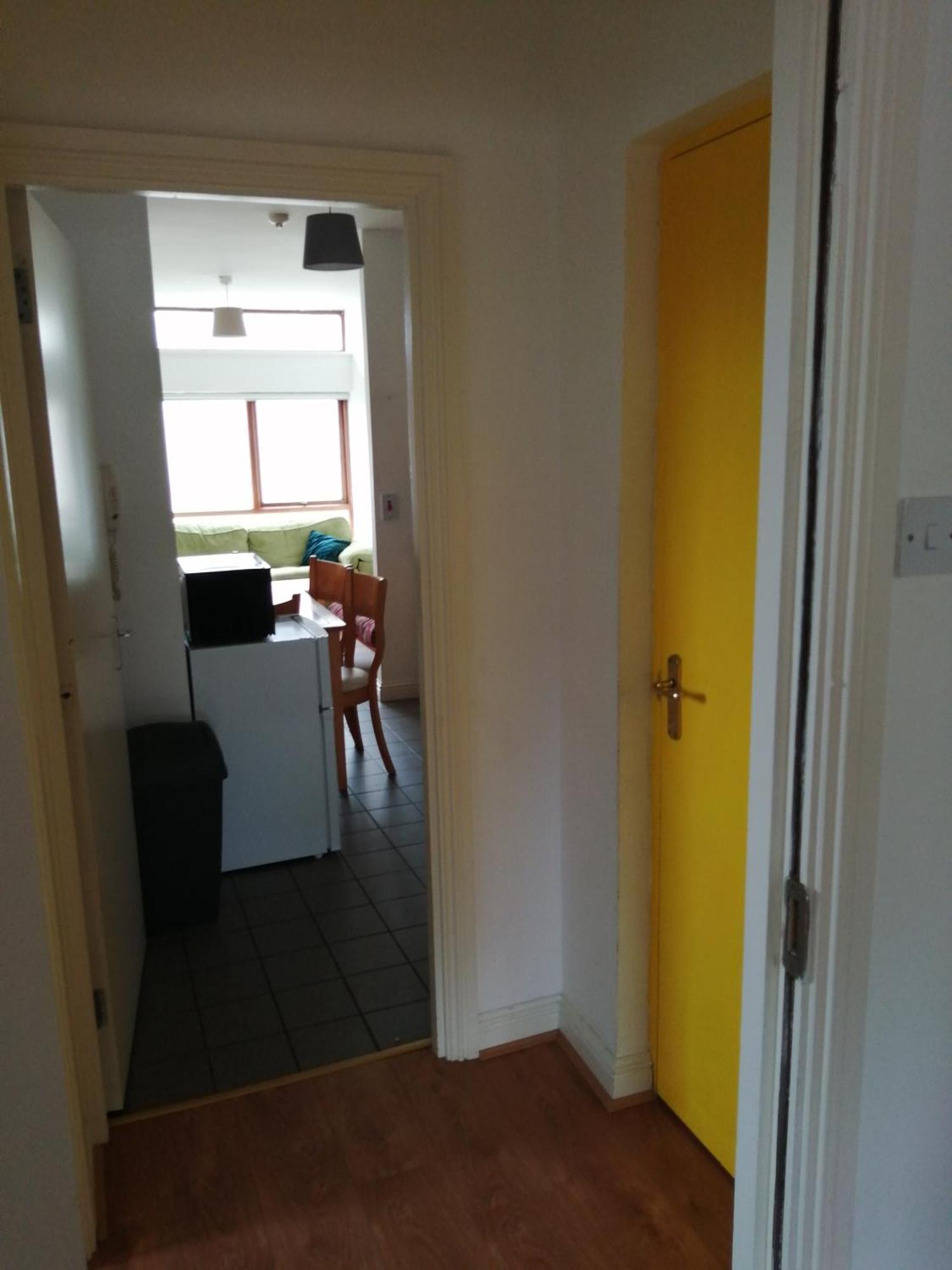 2 Bedroom, 2 Bathroom Apartment Dublin Eksteriør billede